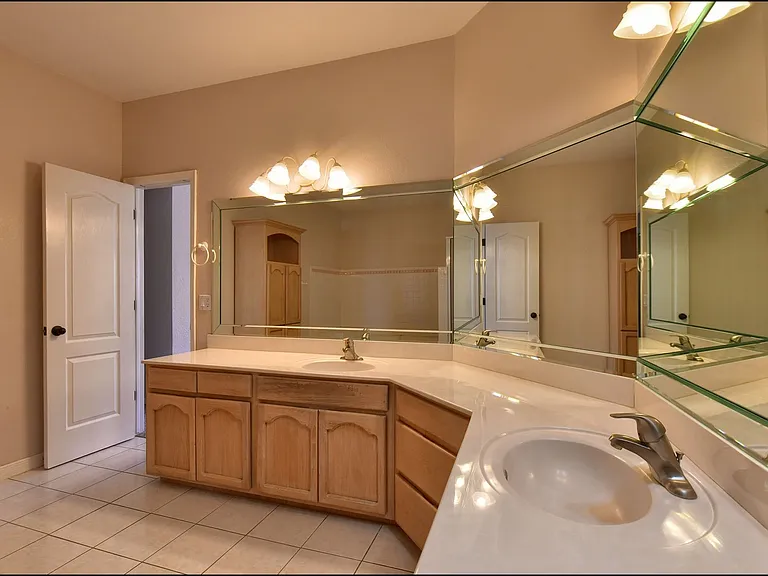 6123 La Posta Dr — Photo 23