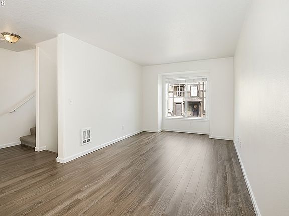 3rd image of 6109 NE 34th St