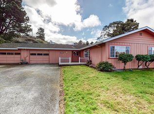 2234 Burns Dr, Eureka, CA 95503