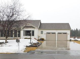 5 Midway Ln, Superior, WI 54880