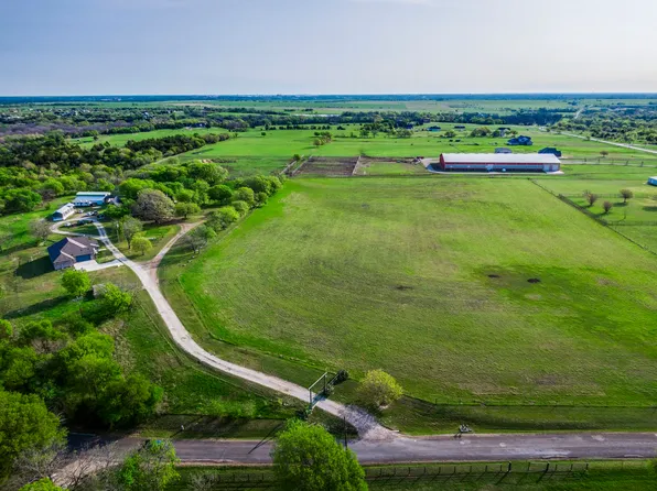 1 Crownover Rd, Waxahachie, TX 75167