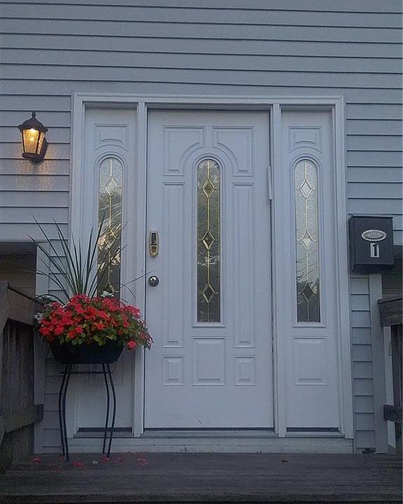 1st image of 1 Johanna Ln