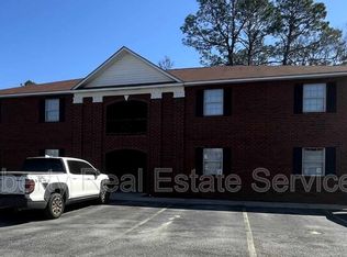 135 Rolland St APT 32, Hinesville, GA 31313