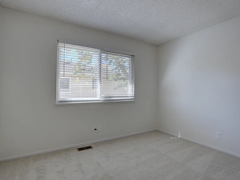 9005 E Lehigh Ave #19 — Photo 10