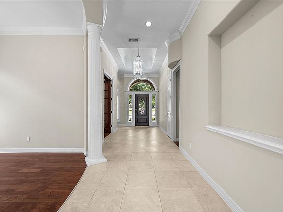 4th image of 66 Blooming Grove Ln