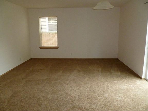 5th image of 11207 179th Avenue Ct E