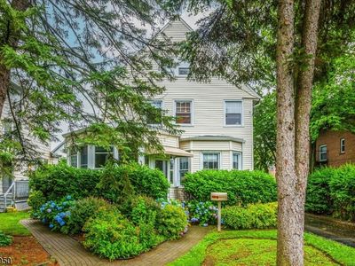 81 Grove St #1, Montclair, NJ, 07042