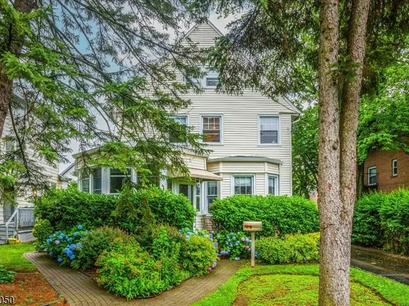 81 Grove St #1, Montclair Twp., NJ 07042