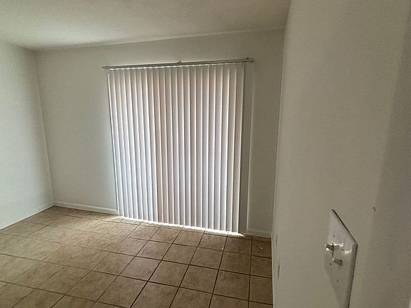 4th image of 4114 Oak Dr #4114OAK-3
