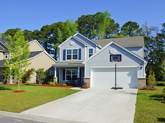 2nd image of 32 Cedar Creek Circle