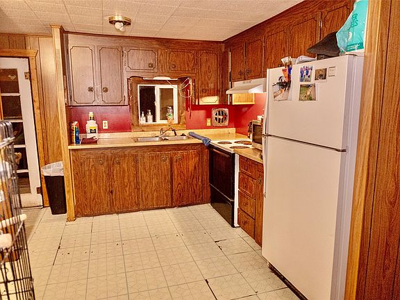 2nd image of 5371 Bow Dr