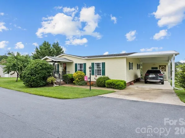 39 Stephanie Ln #13, Hendersonville, NC 28792