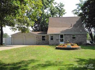 830 Berkley Pl, Dubuque, IA 52001