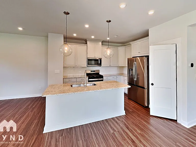3301 Finchborough Ct — Photo 5