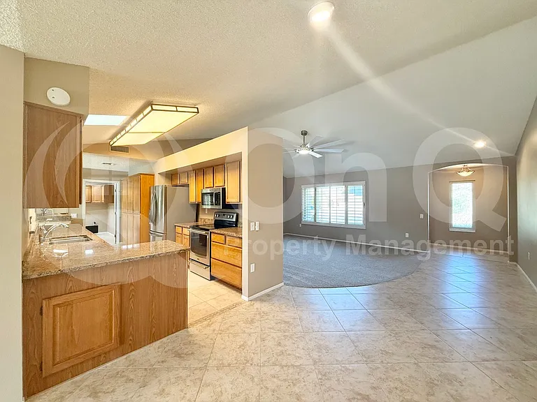 14607 W Yosemite Dr — Photo 10