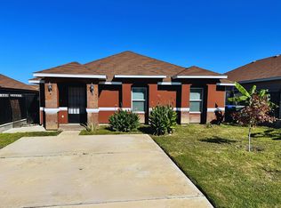 2418 La Parra Ln, Laredo, TX 78046