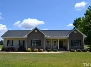 1505 Woodfield Cir, Fuquay Varina, NC 27526