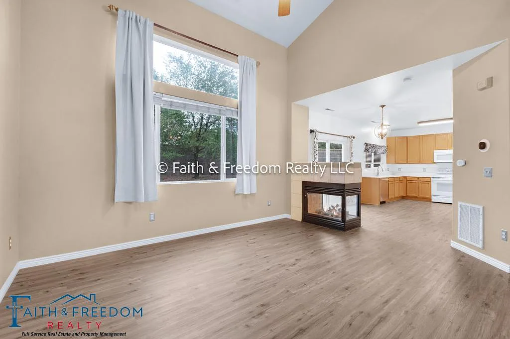 5249 Mountain Air Cir — Photo 4