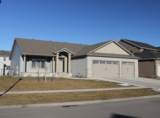 3718 Bell Blvd E, West Fargo, ND 58078