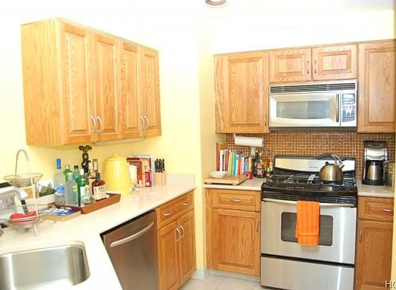 4th image of 516 Half Moon Bay Dr #516