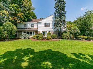 2860 Falmouth Rd, Shaker Heights, OH 44122