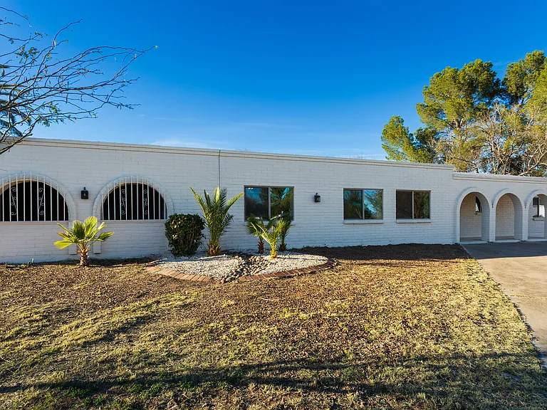 1714 W Meadow Hills Dr — Photo 48