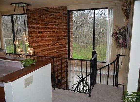 3rd image of 2108 Westview Ave