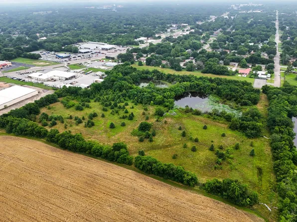 0 W White St, Bonham, TX 75418