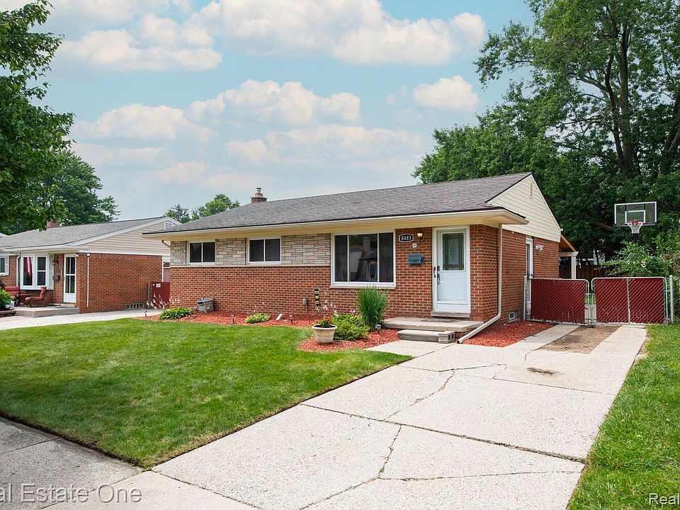 1st image of 8483 Holly Dr