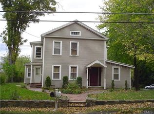 10 Mountainville Rd, Danbury, CT 06810