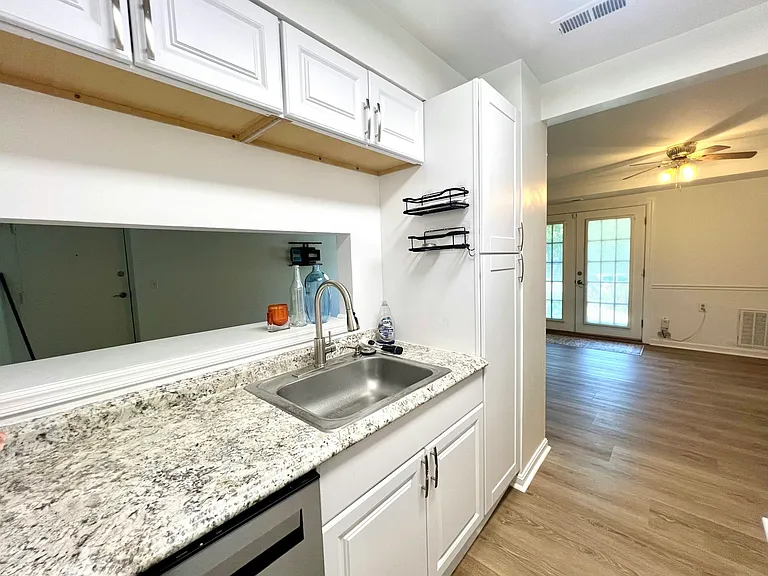 1111 Castle Harbor Pl #1A — Photo 8