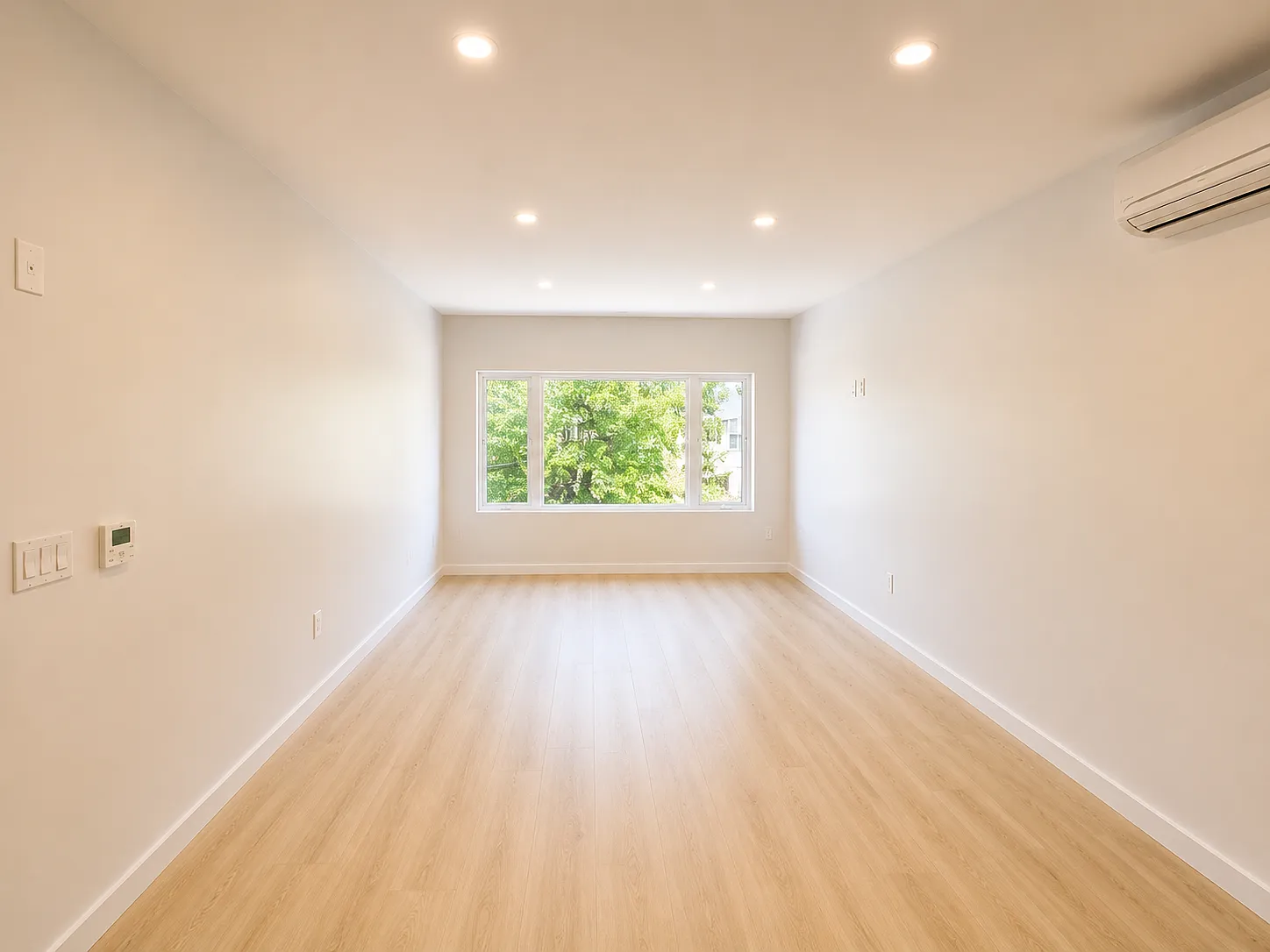 Studio, 368 sqft, $2,025 — Photo 4