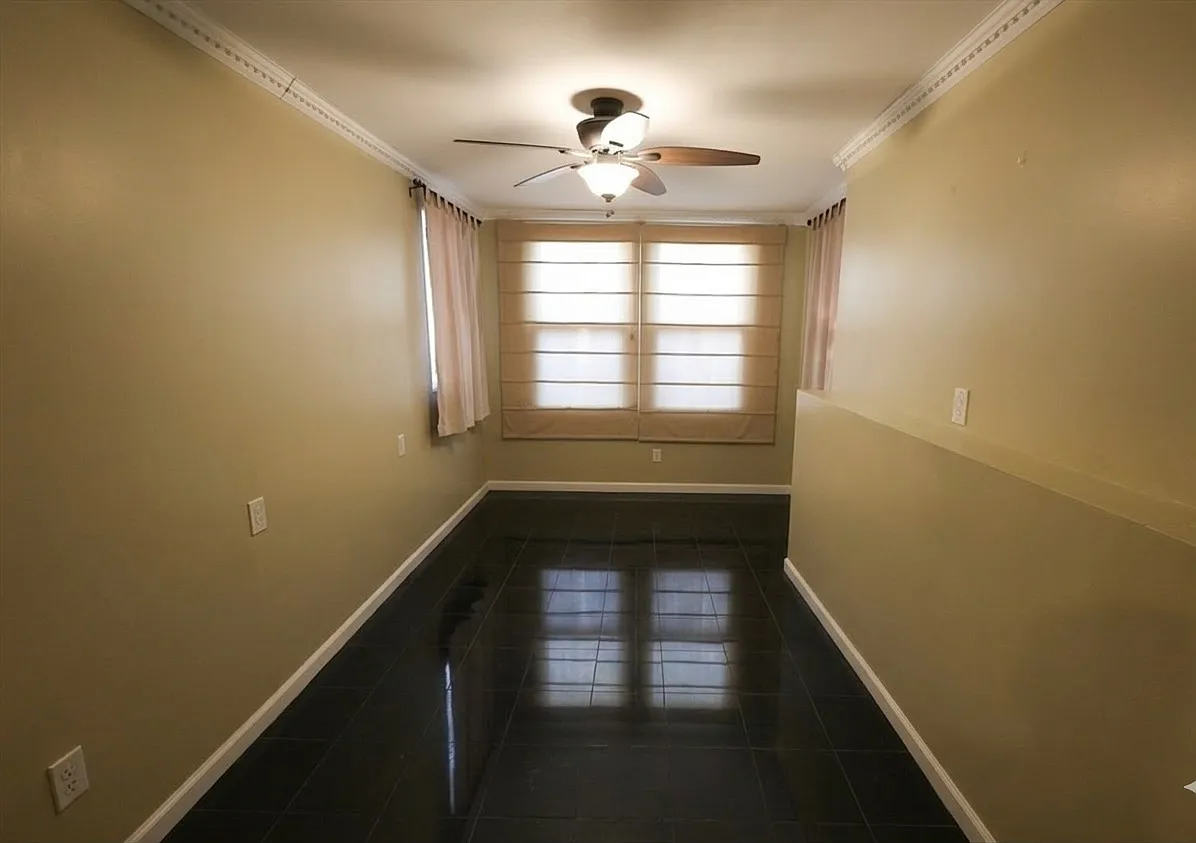 1 bed, 450 sqft, $2,550 — Photo 3