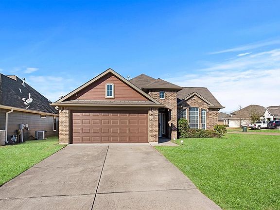 3rd image of 156 Briarwood Dr