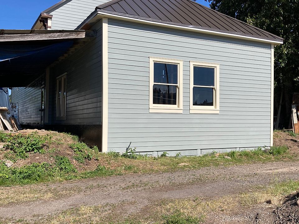 2nd image of 189 N 2nd Ave
