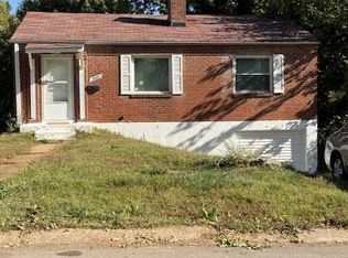 1965 Park Ln, Saint Louis, MO 63136