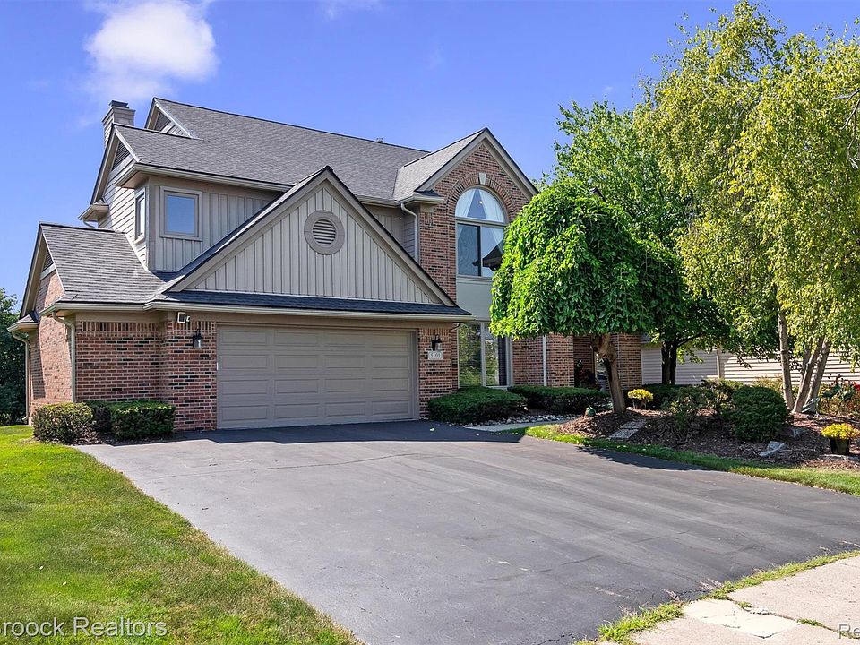 1st image of 5101 Village Commons Dr