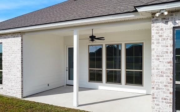 4th image of 225 Cove Pointe Dr