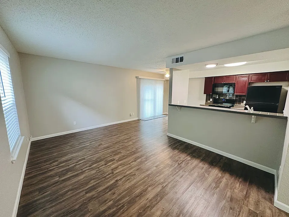 1314 Southport Dr