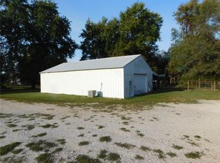 460 Rheas Mill Rd, Farmington, AR 72730