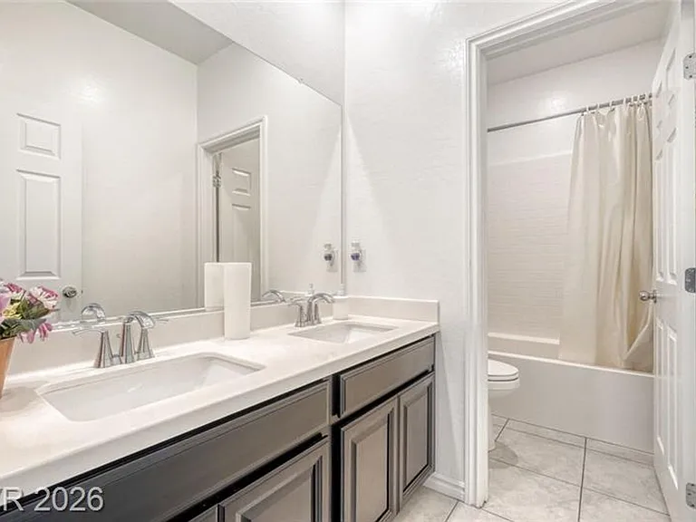 3135 Hazy Hills Ave — Photo 32