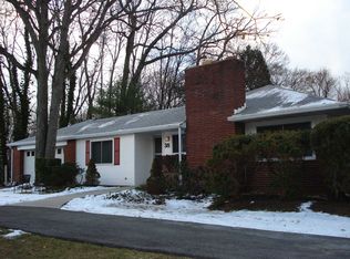 38 Croft Rd, Poughkeepsie, NY 12603