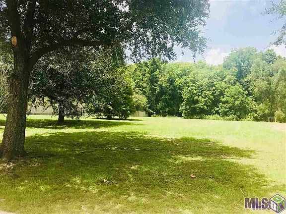 3rd image of 40182 River Winds Ct