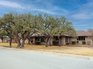 900 Main St, Kerrville, TX 78028