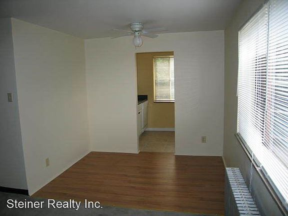 3rd image of 101 Lloyd Ave APT 5