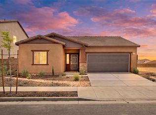 31319 Autumn Blaze Dr, Winchester, CA 92596