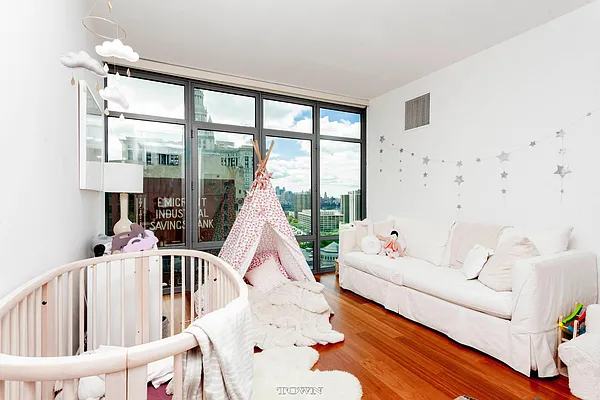 Rented by Town Residential | media 11