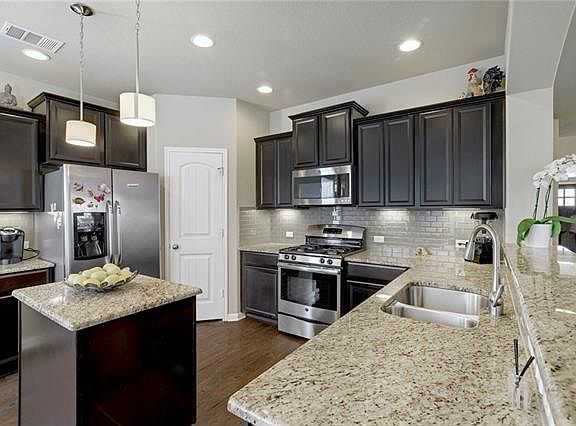4th image of 10501 Branden Ct