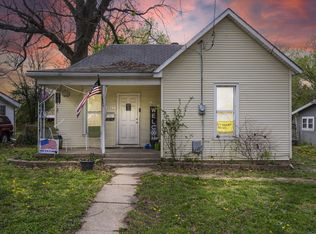 2027 N Taylor Ave, Springfield, MO 65803