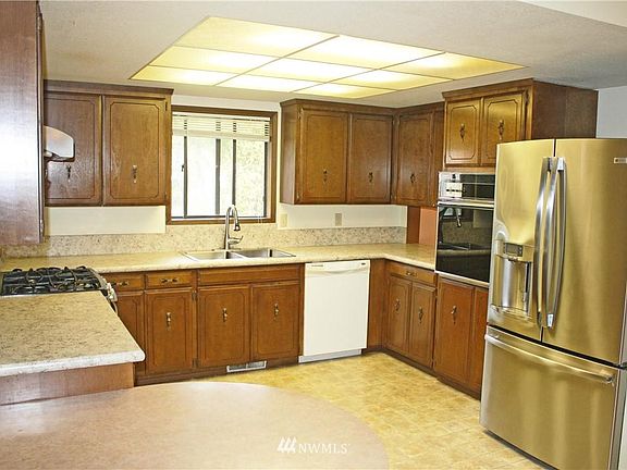 2nd image of 7025 Glen Annie Ln SW